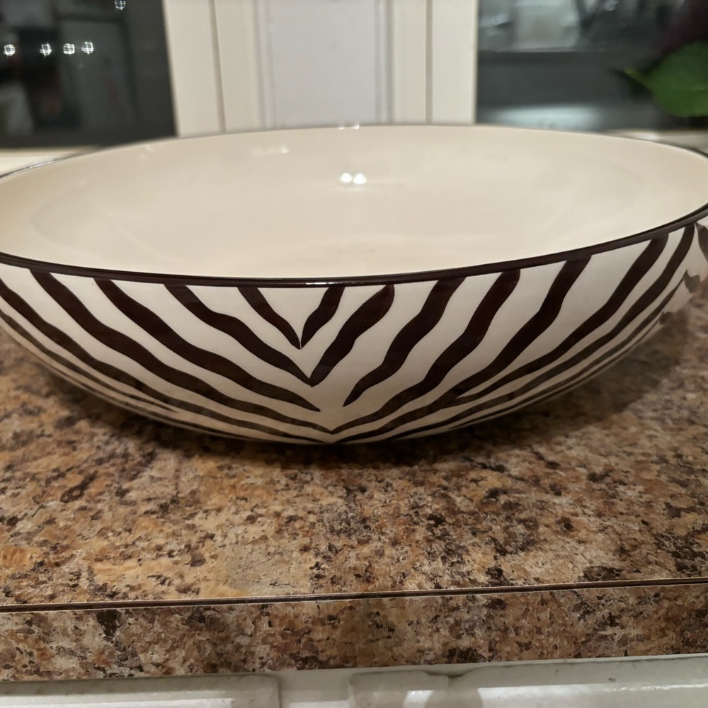 Daniel Cremieux Maison Earthenware Serving Bowl Expedition 14"